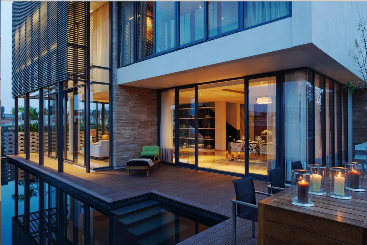 Blvd Club - Near Bengaluru Airport 5*