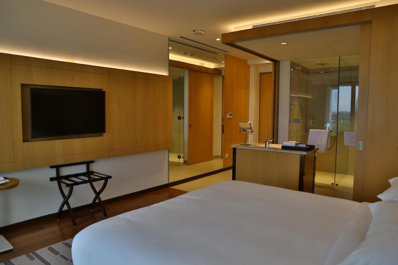 Blvd Club - Near Bengaluru Airport होटल Settahalasur